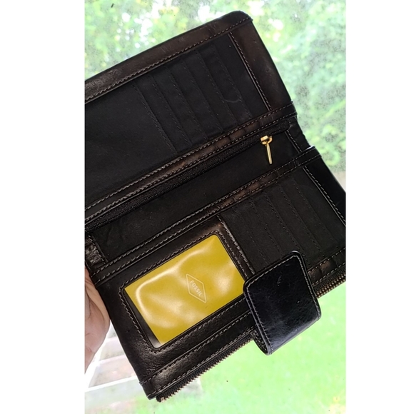 Fossil Wallet - Picture 5 of 9